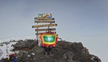 Cartagenero se convierte en el primer costeño en escalar la montaña más alta de África