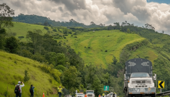 Bogotá suspende pico y placa regional para ingreso desde Villavicencio este lunes festivo