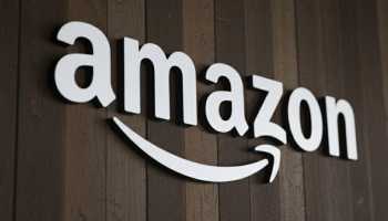 Acciones de Amazon se disparan más del 11% tras récord de ventas y fuerte impulso de la IA