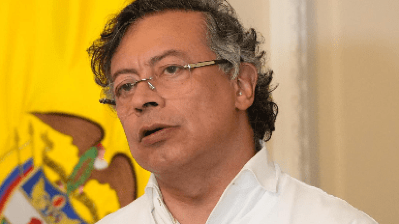 Redes Sociales Petro