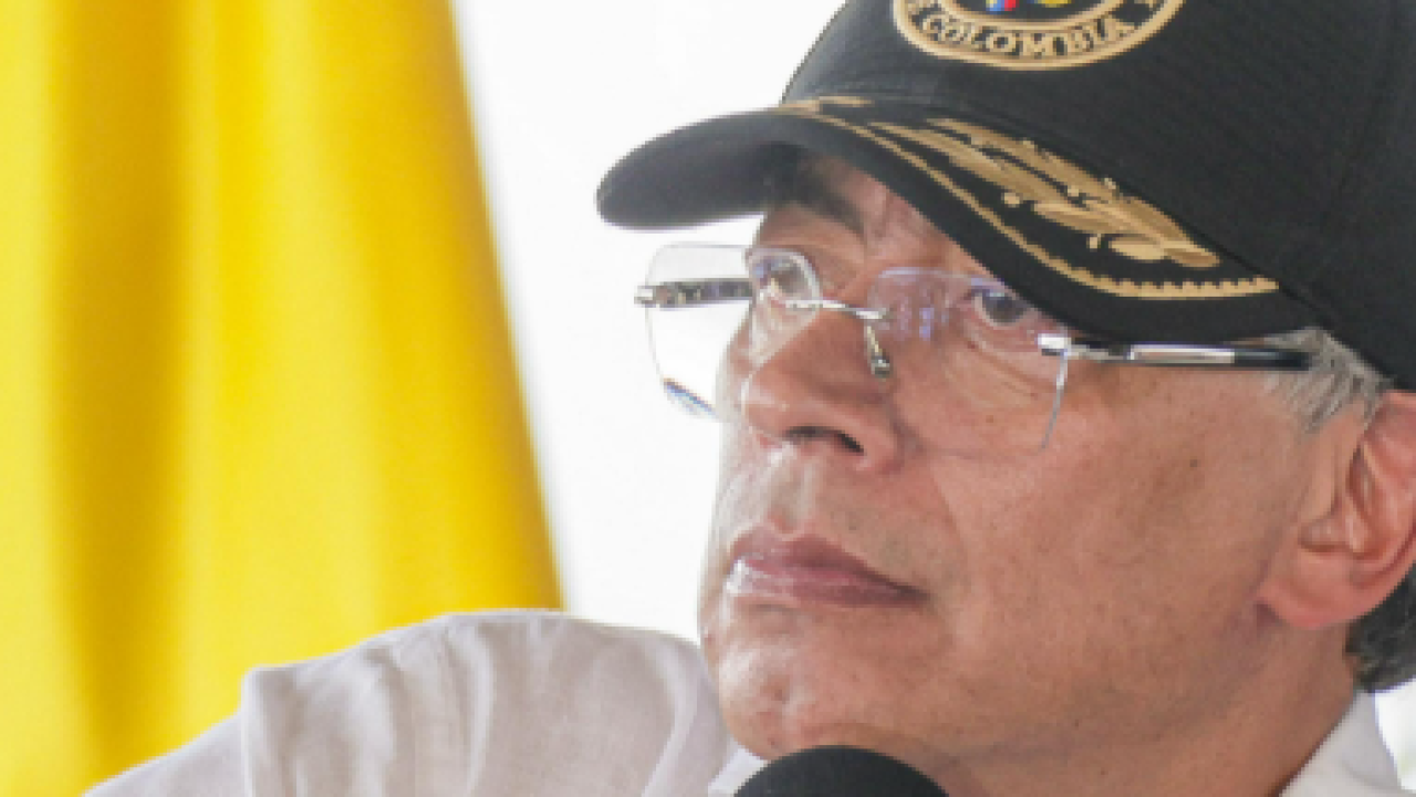 Redes Sociales @gustavopetrourrego