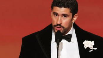 Bad Bunny hace historia en los Grammy y lidera protestas contra el ICE durante la gala