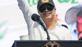 Redes Sociales @gustavopetrourrego