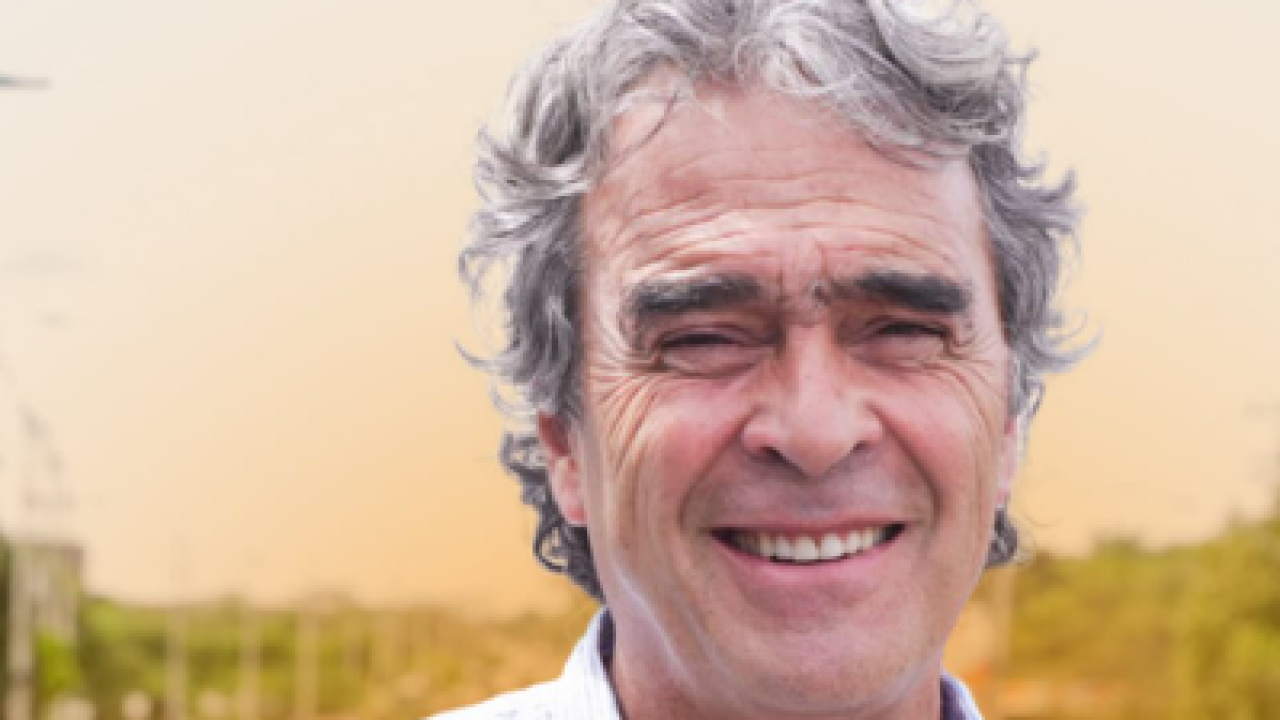 Redes Sociales @sergiofajardovalderrama