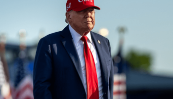 Redes Sociales @realdonaldtrump