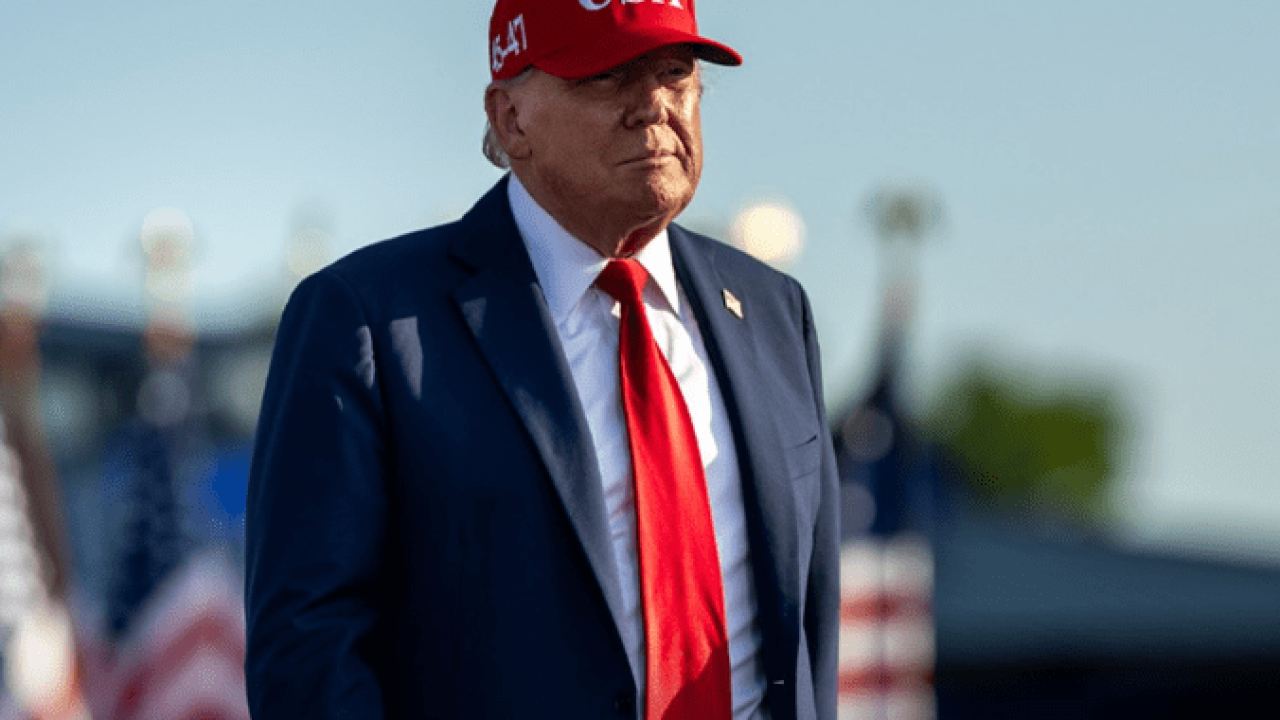 Redes Sociales @realdonaldtrump