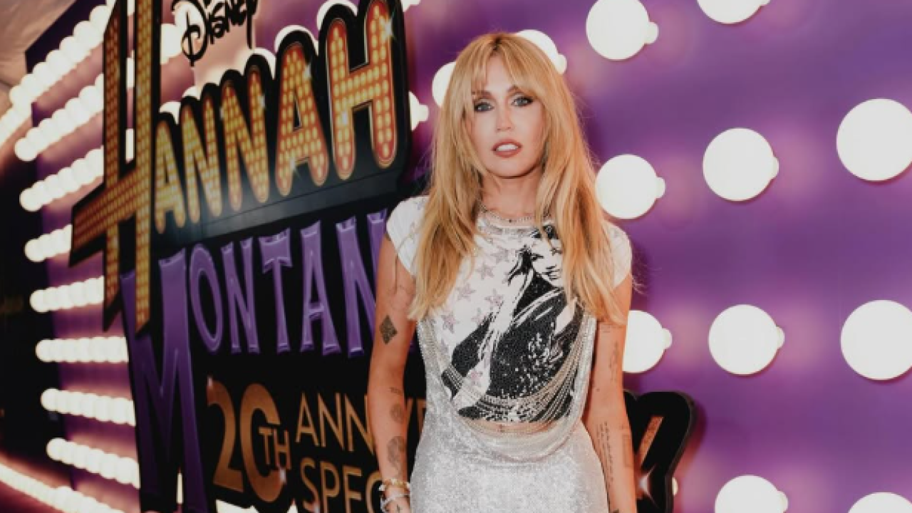 Redes Sociales @mileycyrus