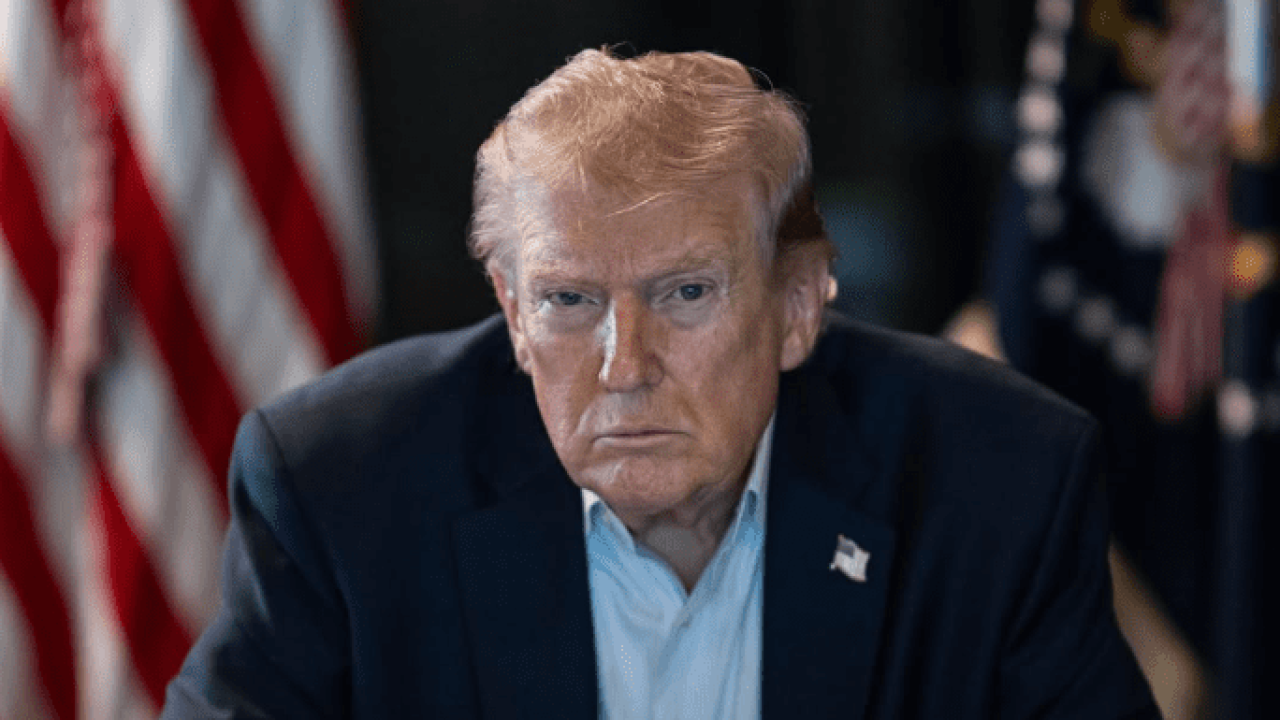 Redes Sociales @realdonaldtrump