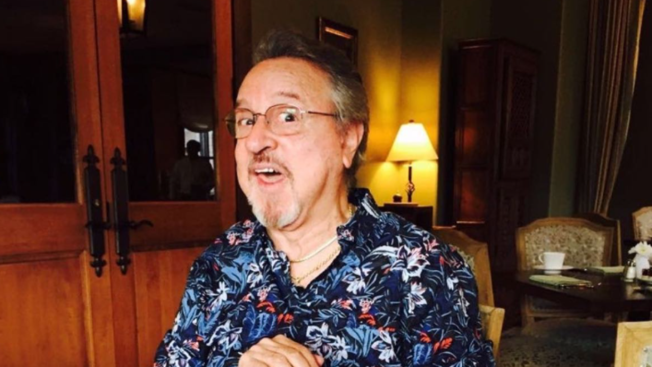 Redes Sociales @carlos_kiko1