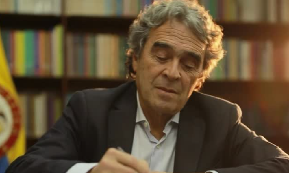 Sergio Fajardo admite cambios tras 2022 y advierte: “Colombia vive un momento de miedo y división”