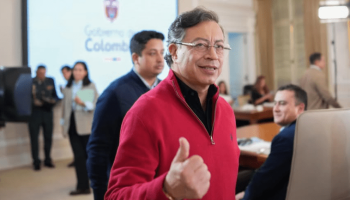Redes Sociales @gustavopetrourrego