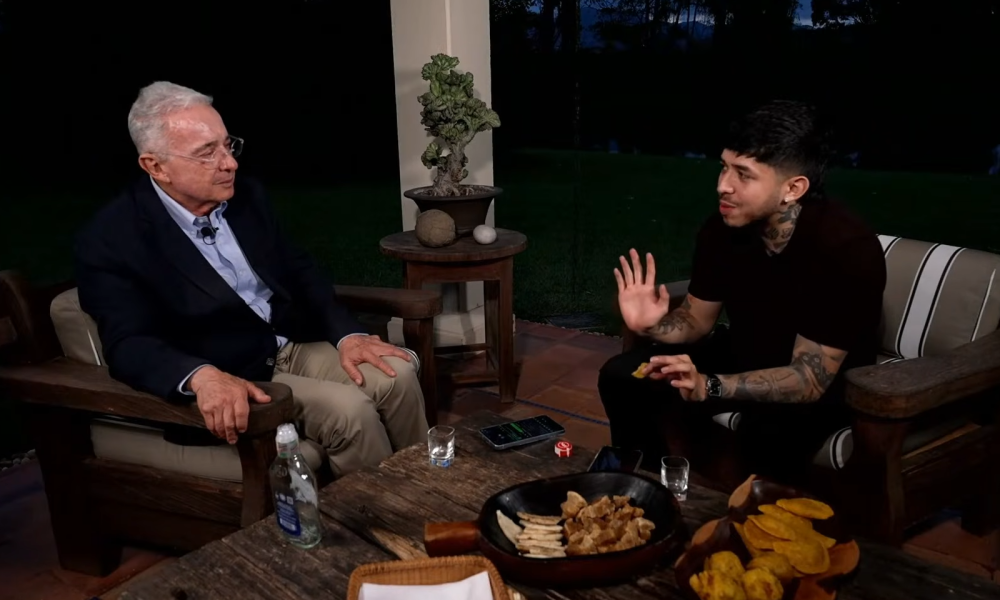 Álvaro Uribe revela anécdota con Hugo Chávez durante entrevista con WestCol