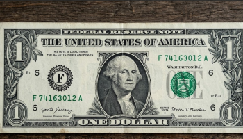 Dólar en Colombia cayó este 26 de mayo y cerró en $3.667,06