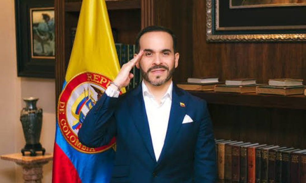 «Vamos por los laboratorios, las rutas, las cabecillas y sus fortunas»: Abelardo de la Espriella anuncia ofensiva total contra el narcotráfico