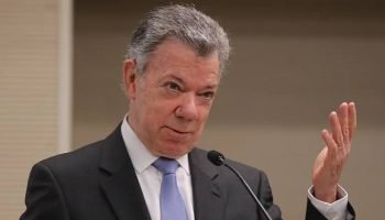 “Votaré por quien defienda el proceso de paz”: Juan Manuel Santos daría su respaldo a Iván Cepeda