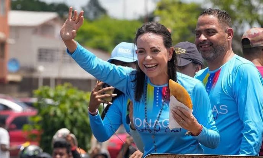 «Finalmente, Caracas, estoy aquí»: María Corina Machado regresó a Venezuela tras 10 meses fuera del país